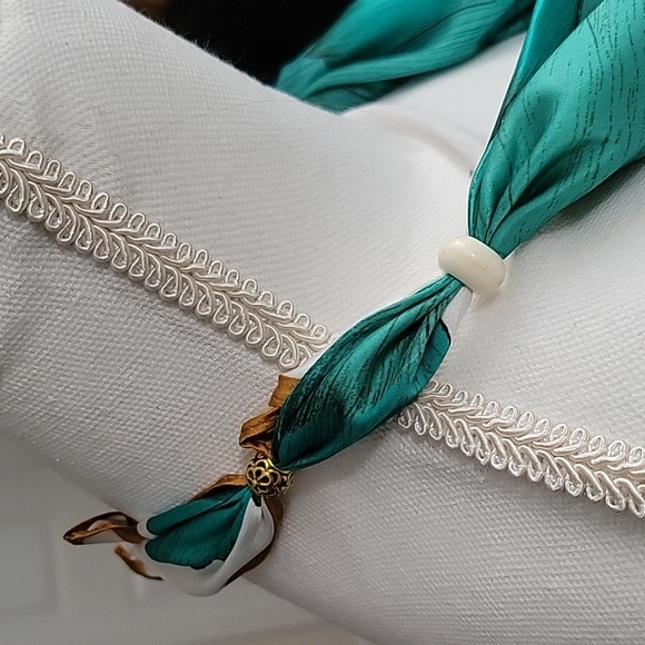 Scarf Neclace Hand Designed - Picture 5 of 5